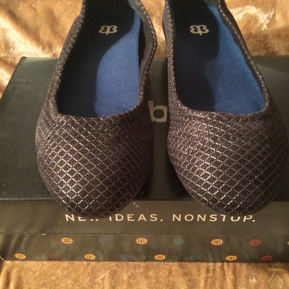 NEVER WORN Betabrand Onyx Silver Better Ballet Flat 9.5 - Picture 2 of 6
